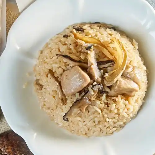 加熱即食麻油雞飯