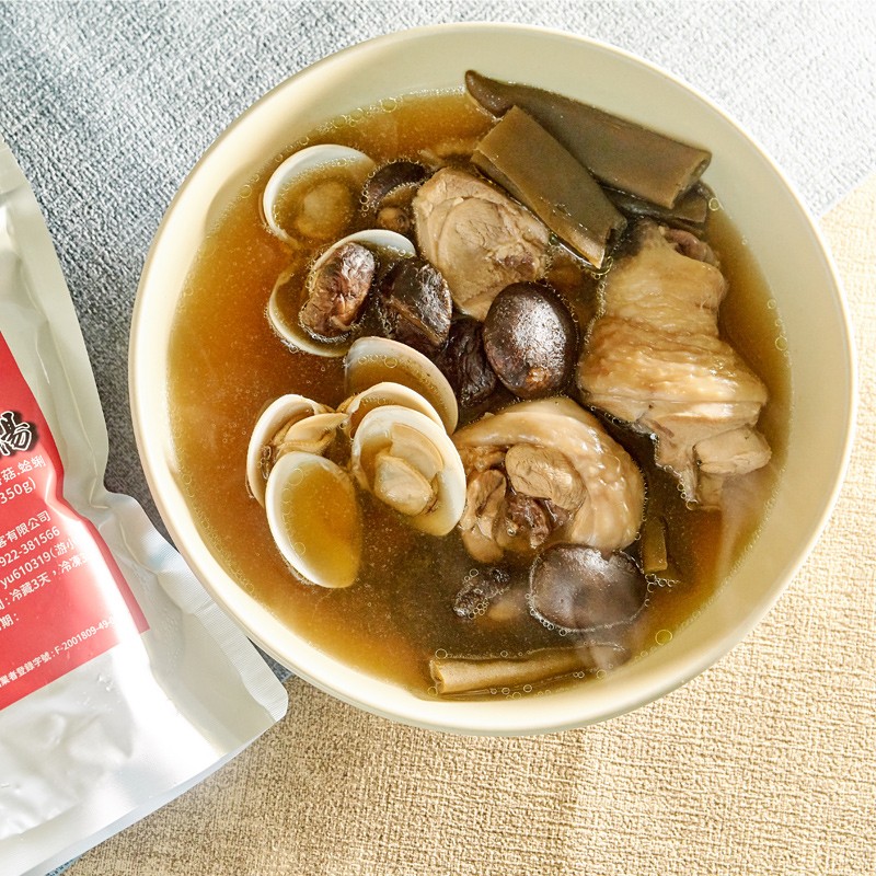 剝皮辣椒雞湯
